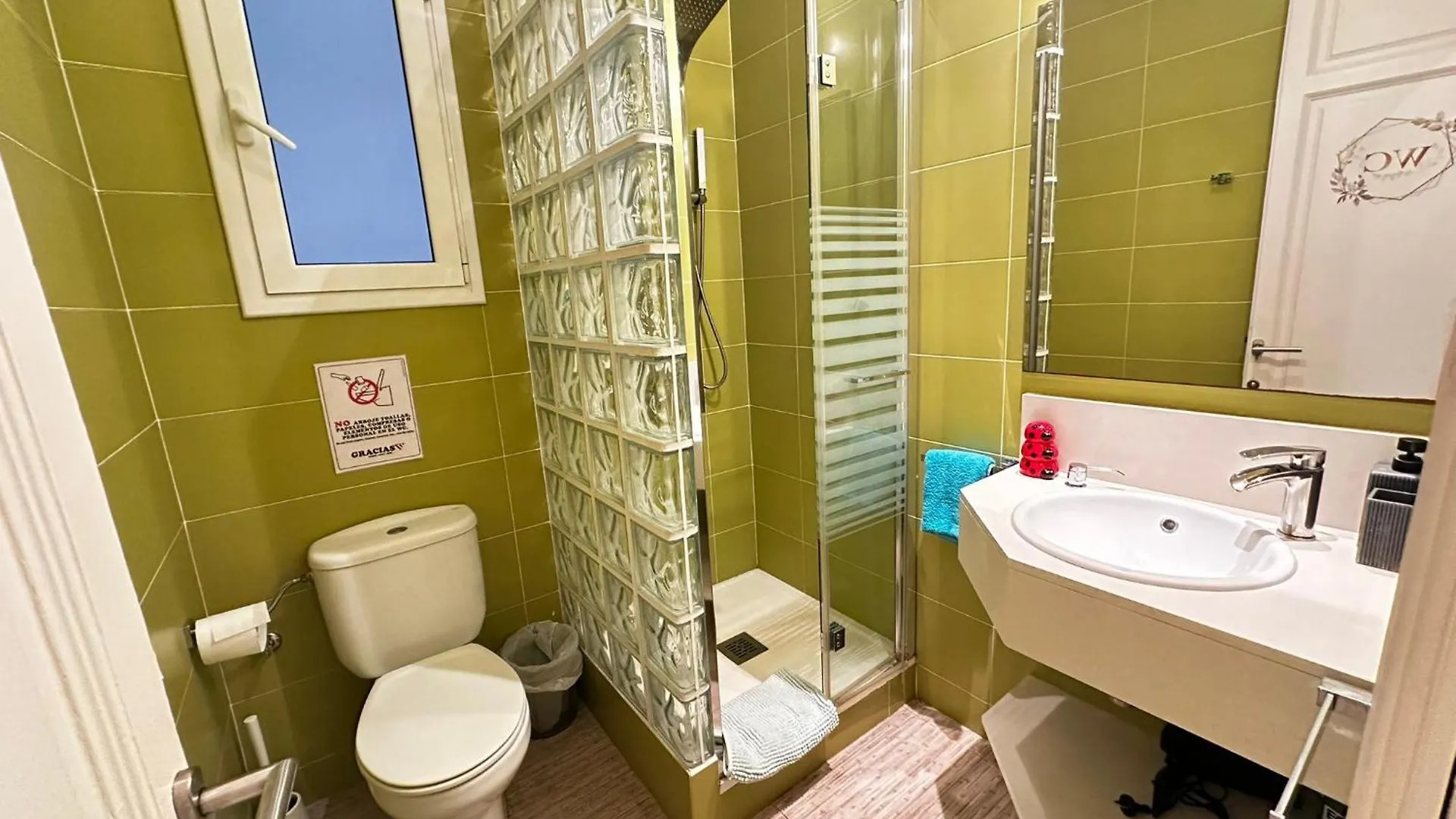 Acogedoras Habitaciones En Gran Via Barcelona Bed & Breakfast