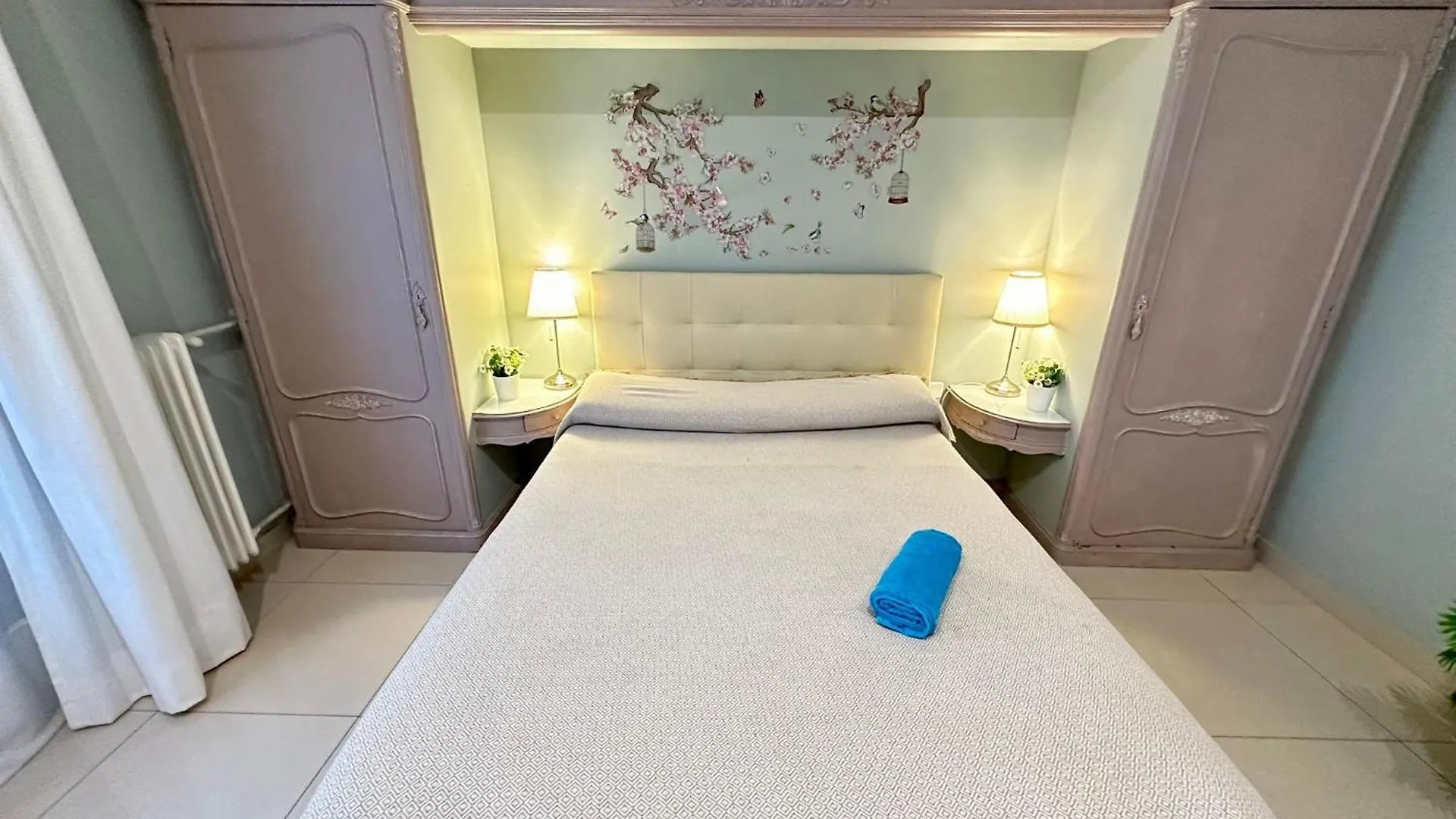 Acogedoras Habitaciones En Gran Via Barcelona Bed & Breakfast
